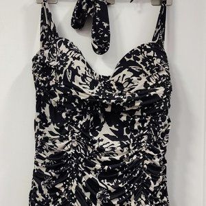 Elegant one-piece swimsuit